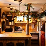 Gasthof Les De Paulette A Theme Le Ranch